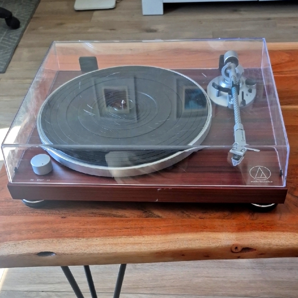 Audio Technica LPW50BT Turn Table Mahogany Wood